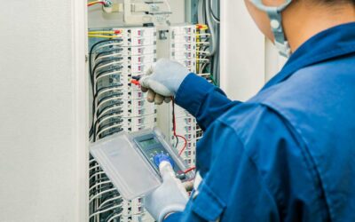 Épület villanyszerelés korszerűen: mikor és hogyan érdemes felújítani az elektromos hálózatot?